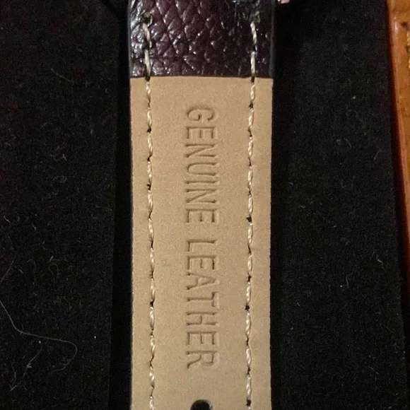 NIB Disney Accutime Mickey⌚️🪩5 Leather Bands❤️🖤🤎🤍18”chain+Mickey🤍Pendant